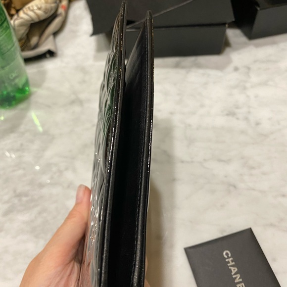 Chanel patent leather Lucky Symbol wallet - Picture 3 of 11